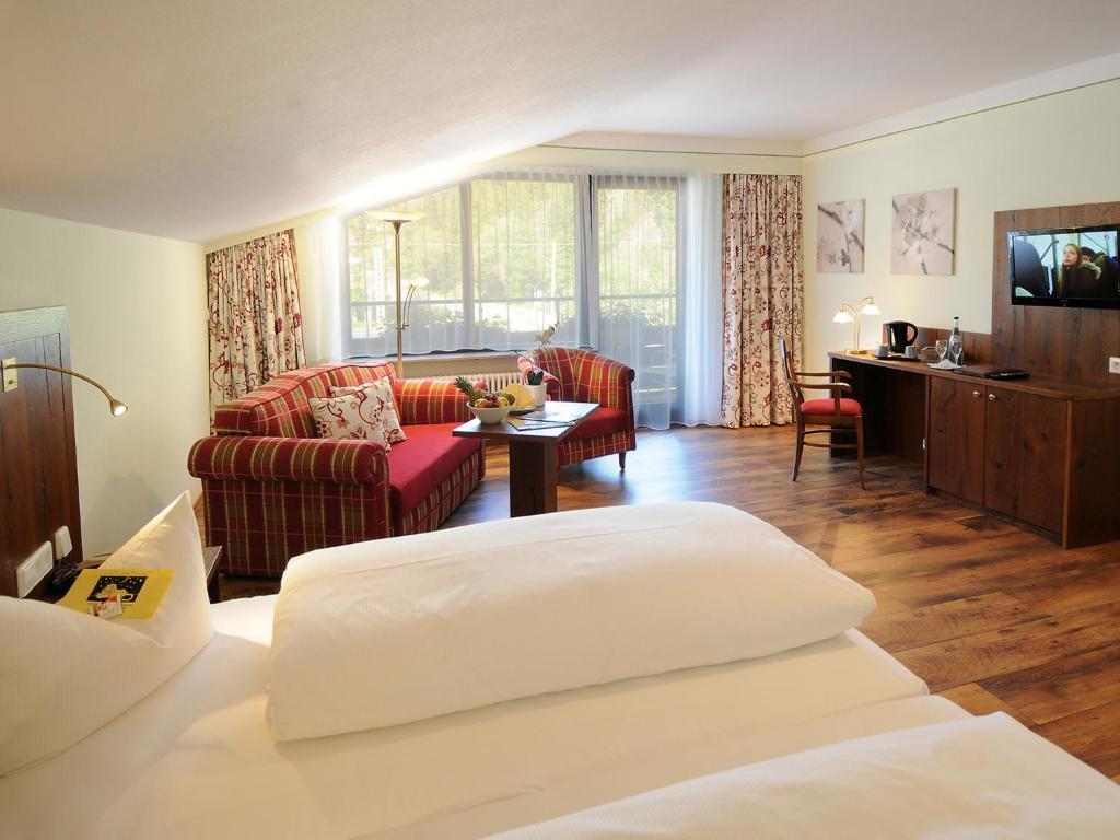 Sackmann Wanderhotel Байерсброн Екстериор снимка